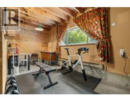 8044 Dogwood Drive, Halfmoon Bay, BC V7Z1A7 Photo 27