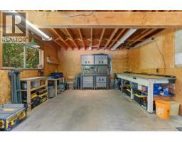 8044 Dogwood Drive, Halfmoon Bay, BC V7Z1A7 Photo 28