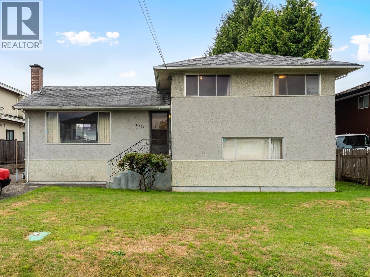 3 Bed, 1 Bath House for Sale in Richmond – 11660 AZTEC STREET, Richmond – MLS# R3160483 - Image 2