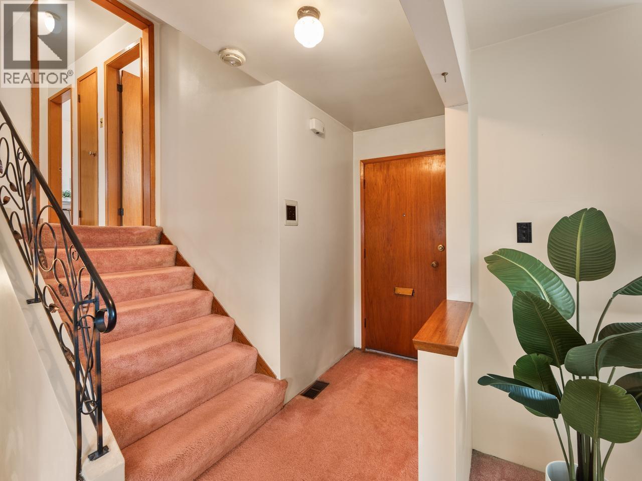 3 Bed, 1 Bath House for Sale in Richmond – 11660 AZTEC STREET, Richmond – MLS# R3160483 - Image 3