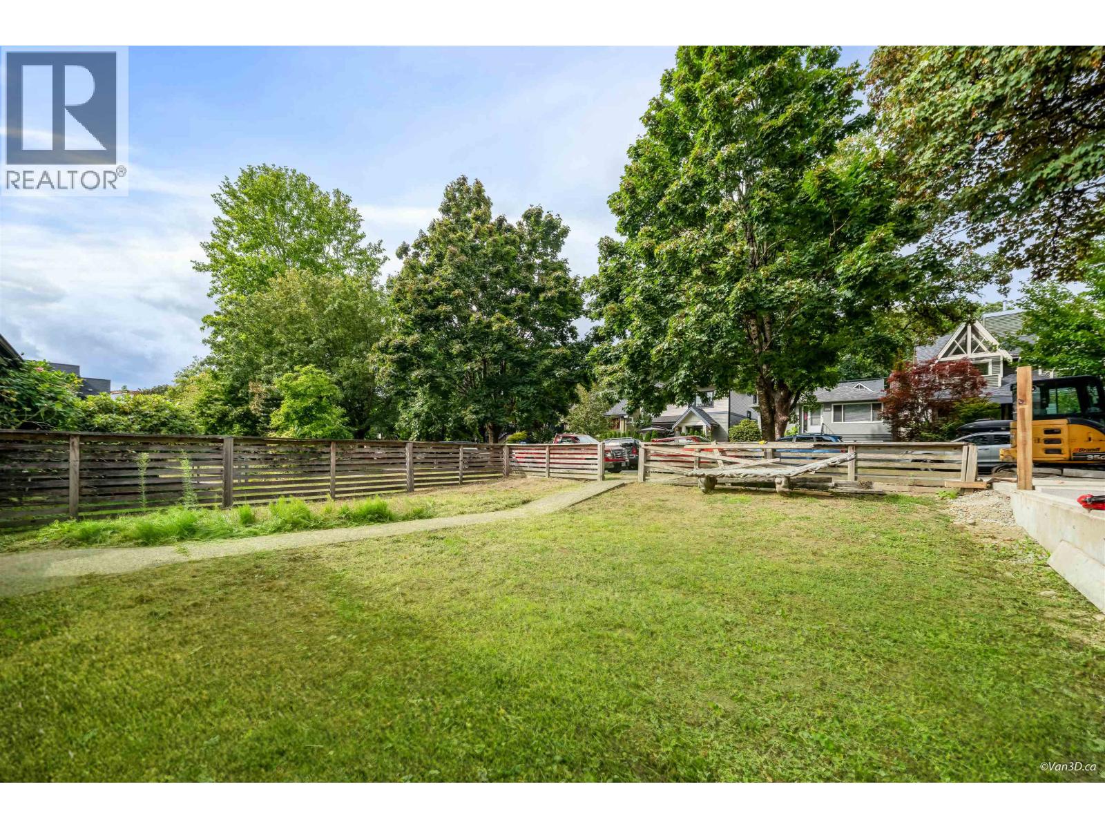 1978 8TH Avenue, Vancouver, British Columbia, V5N1V1, Vancouver, British Columbia — photo 4 of 5