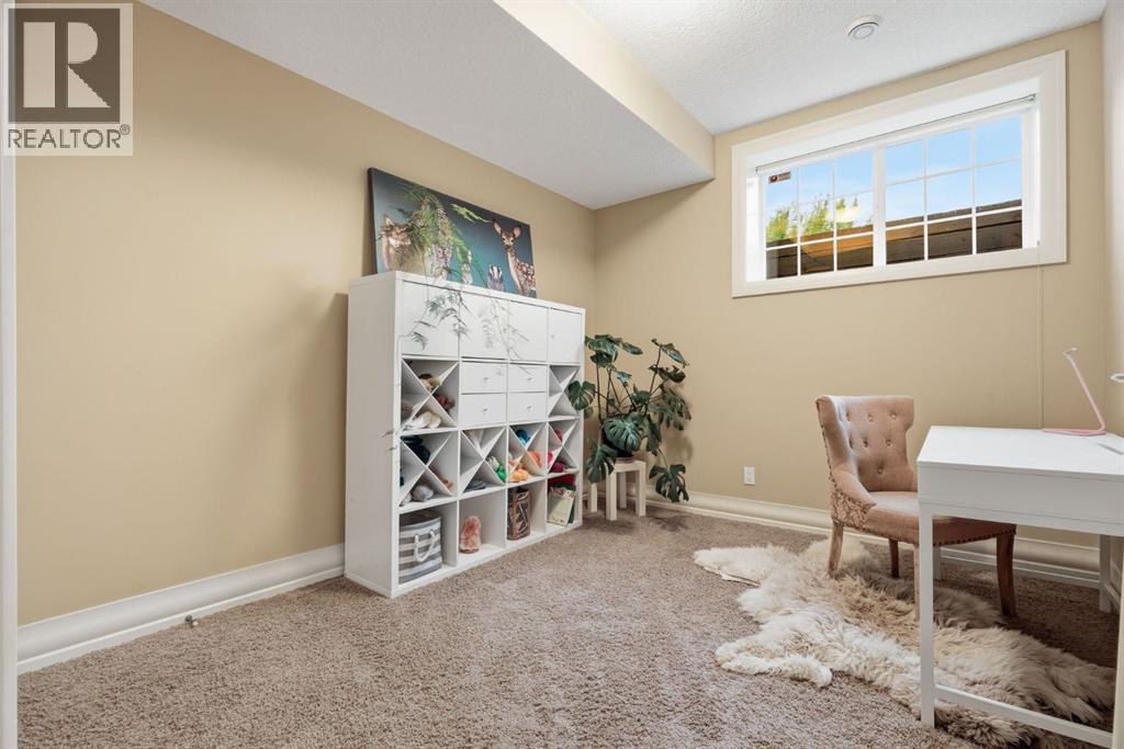 258244 10 Street E - Image 36