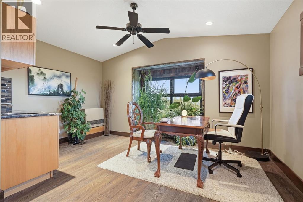 258244 10 Street E - Image 40