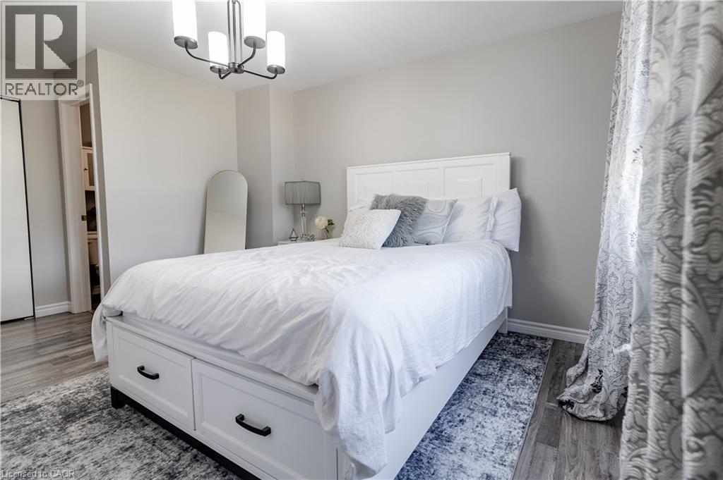 82 OVERLEA Drive - 26