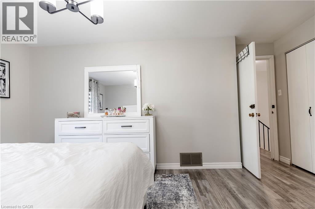 82 OVERLEA Drive - 28