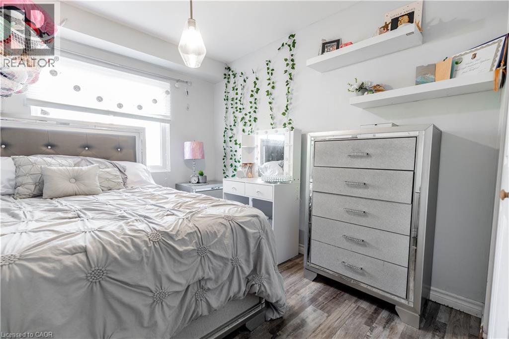 82 OVERLEA Drive - 31