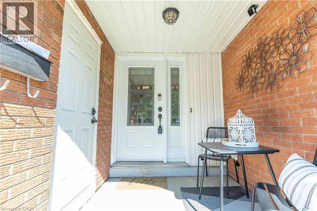 82 OVERLEA Drive - 4
