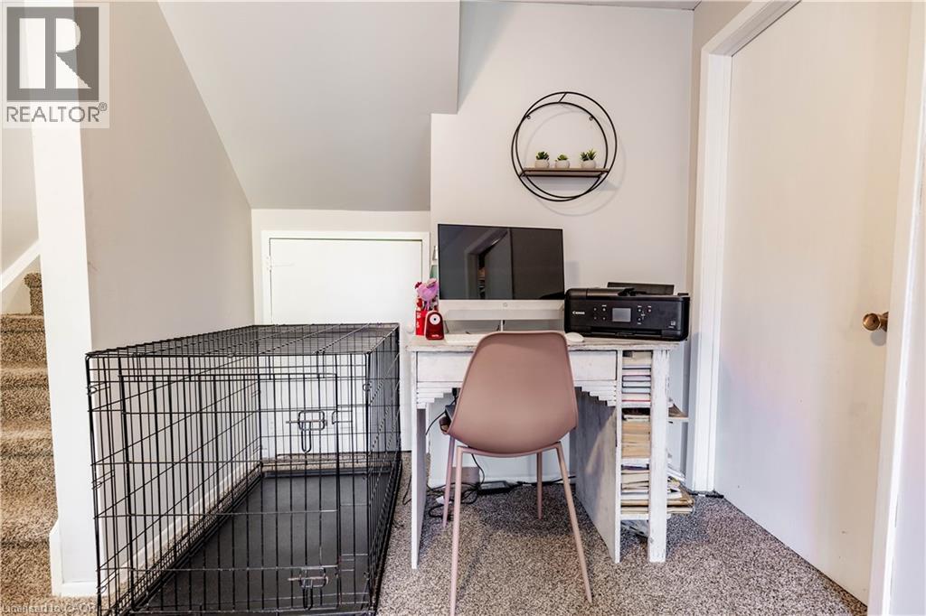 82 OVERLEA Drive - 43