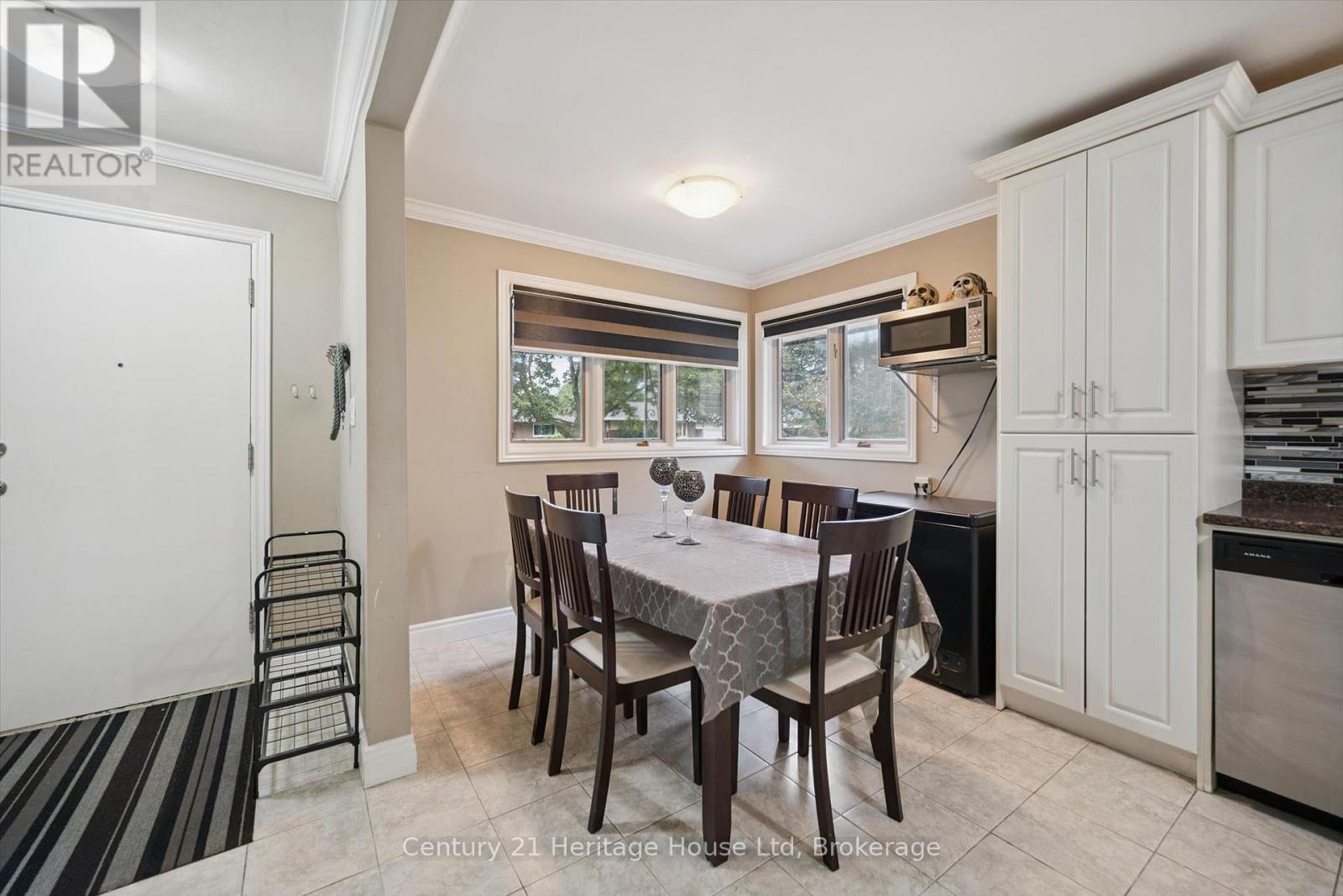 146 CORNELL AVENUE - 15