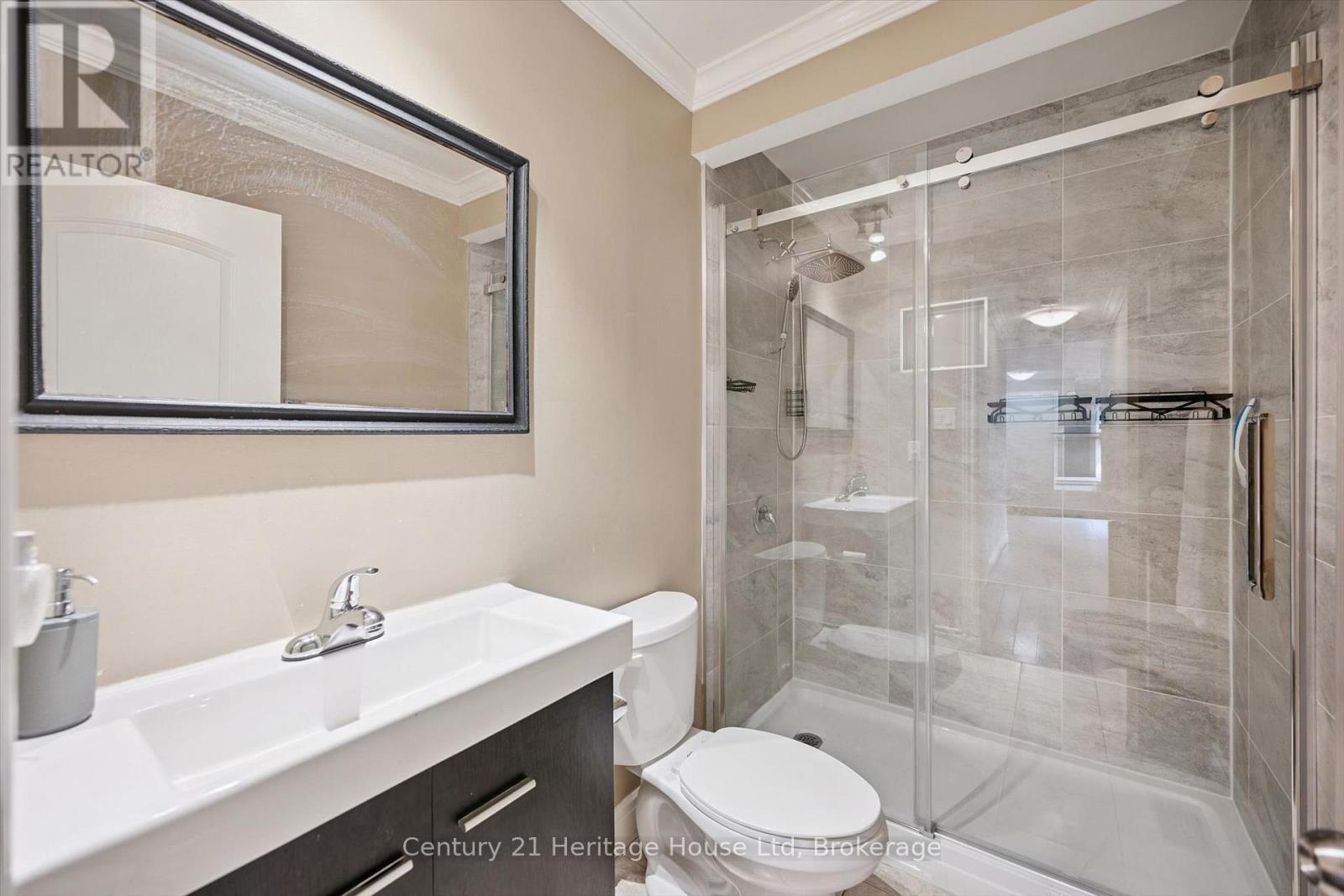 146 CORNELL AVENUE - 17
