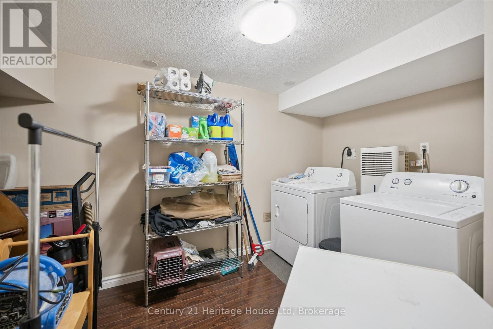 146 CORNELL AVENUE - Image 36