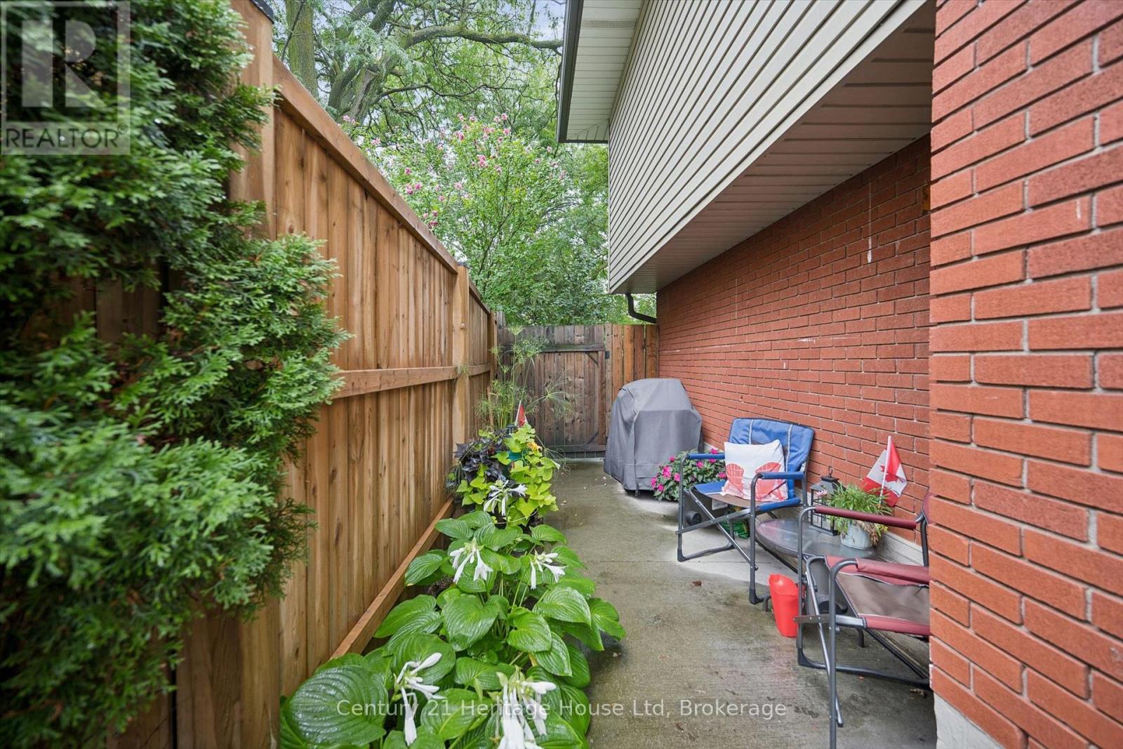 146 CORNELL AVENUE - 5