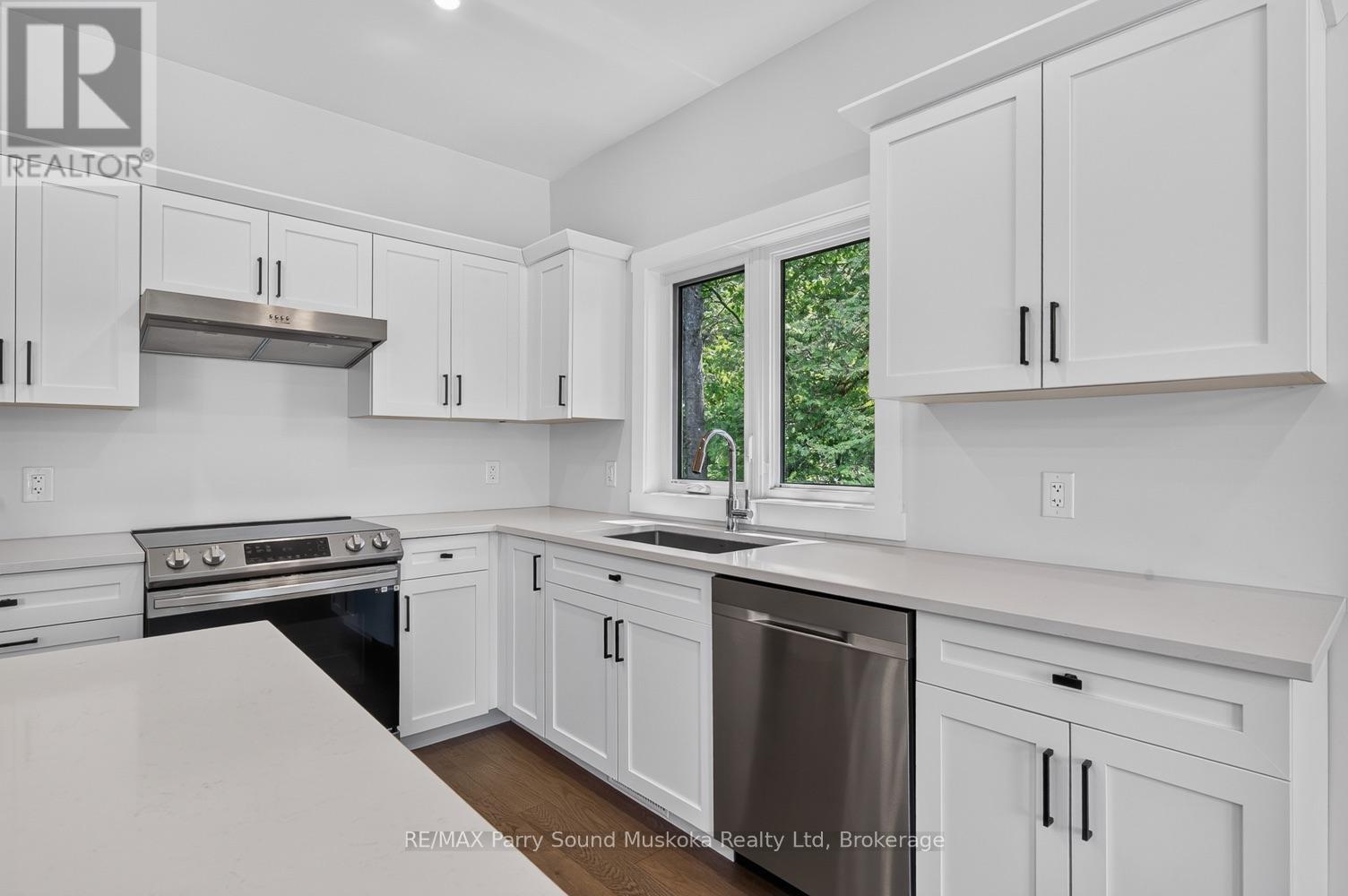 10 GLENROCK ROAD - 9