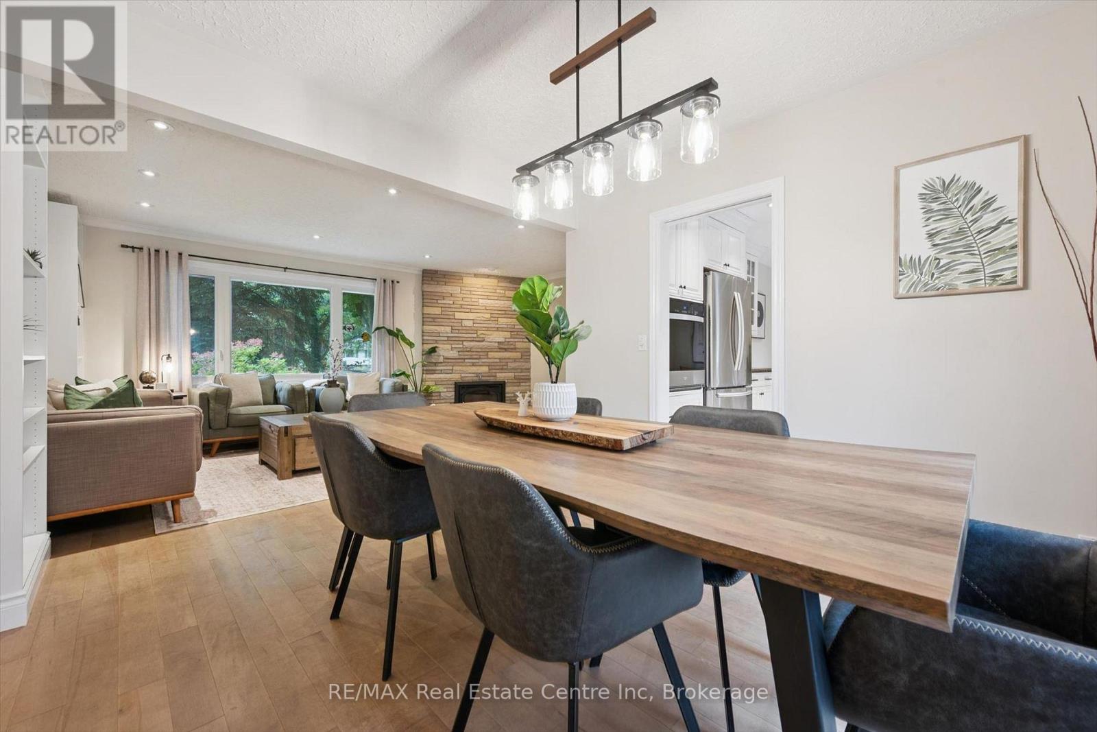 5 TAMARACK PLACE - 7
