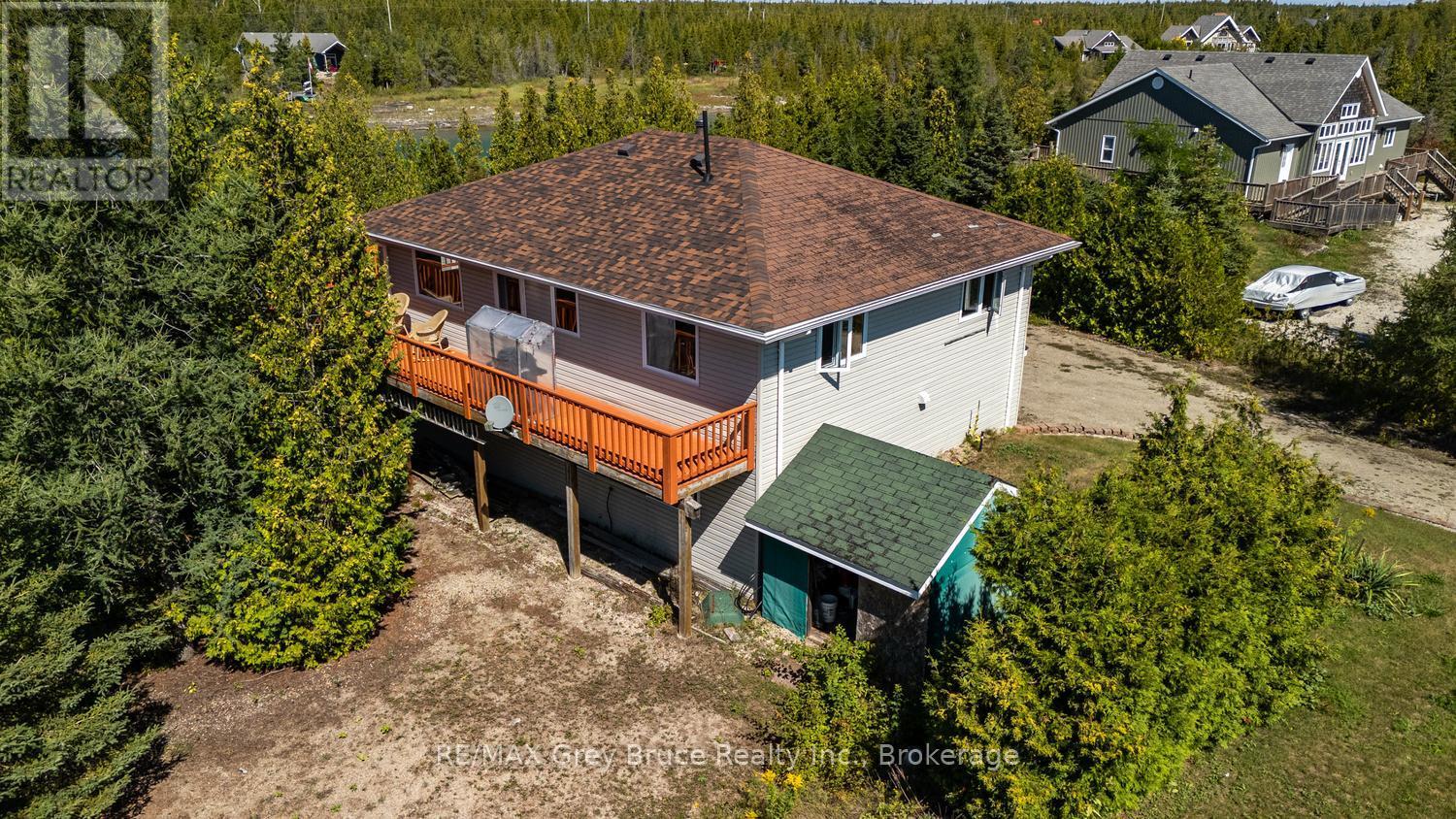 68 BAYSHORE AVENUE S - 17