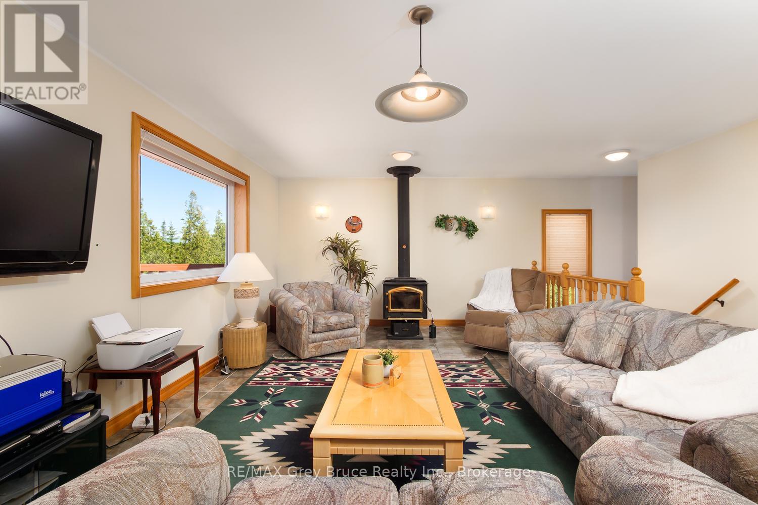 68 BAYSHORE AVENUE S - Image 23