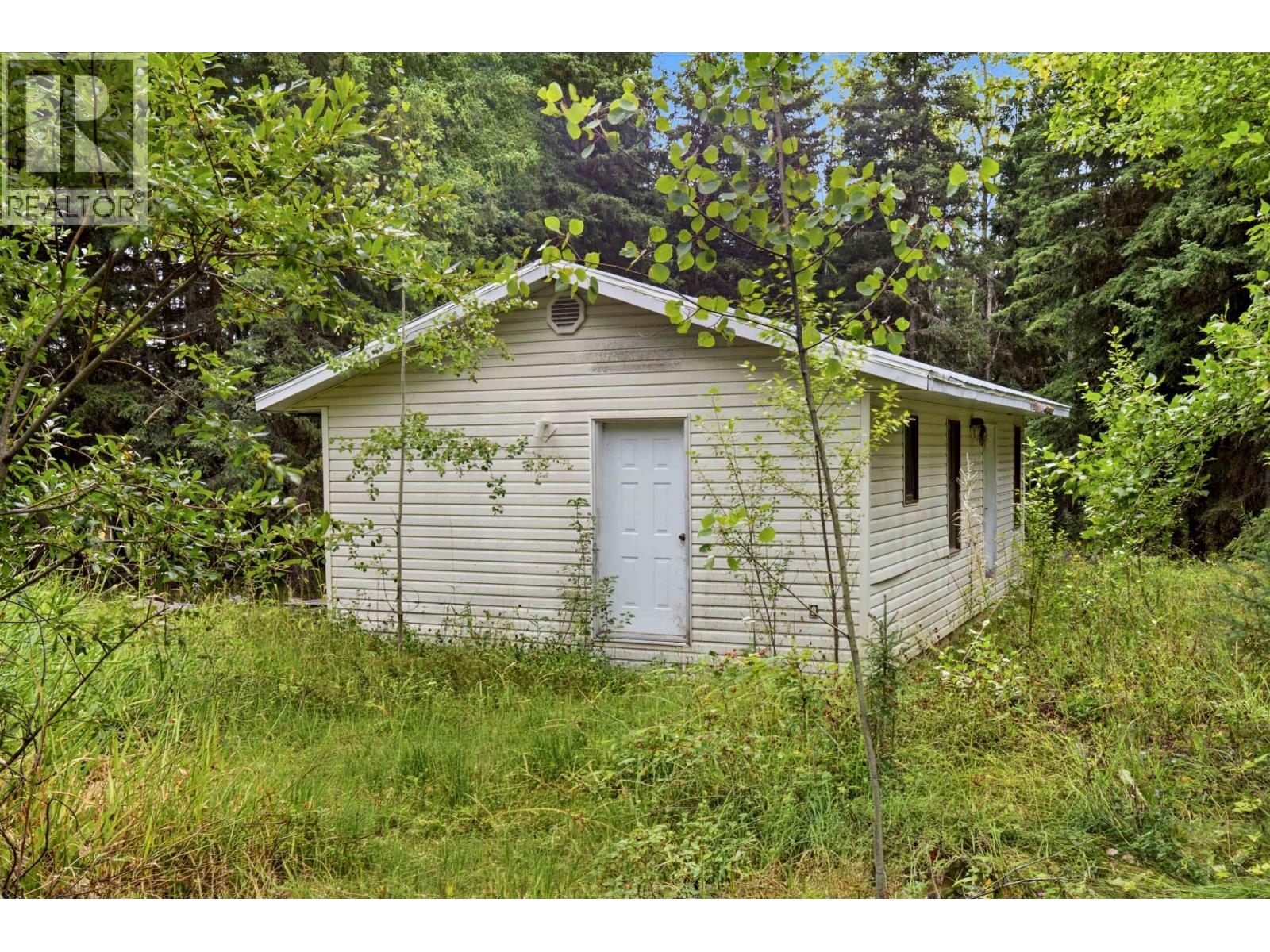 4157 HORSEFLY ROAD - 19