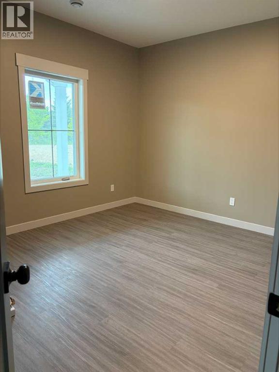 Listing photo – 4313 43 Street, Castor