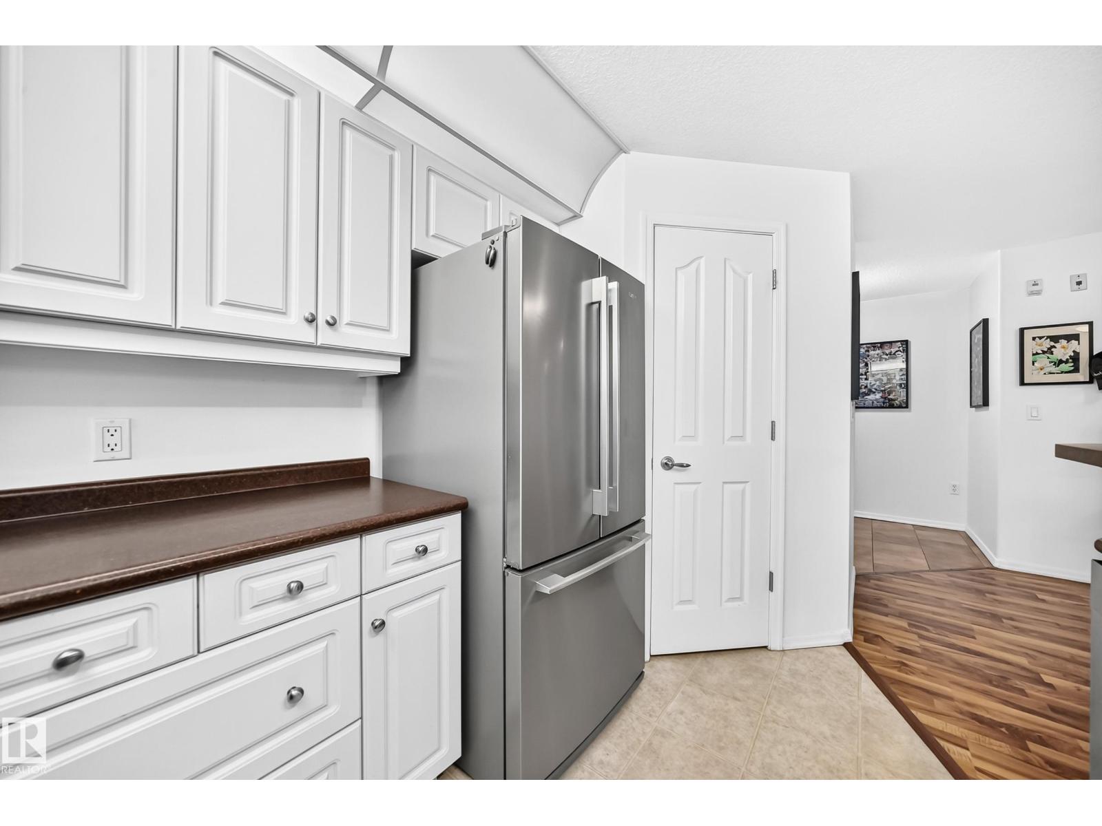 #316 9008 99 AV NW - 11