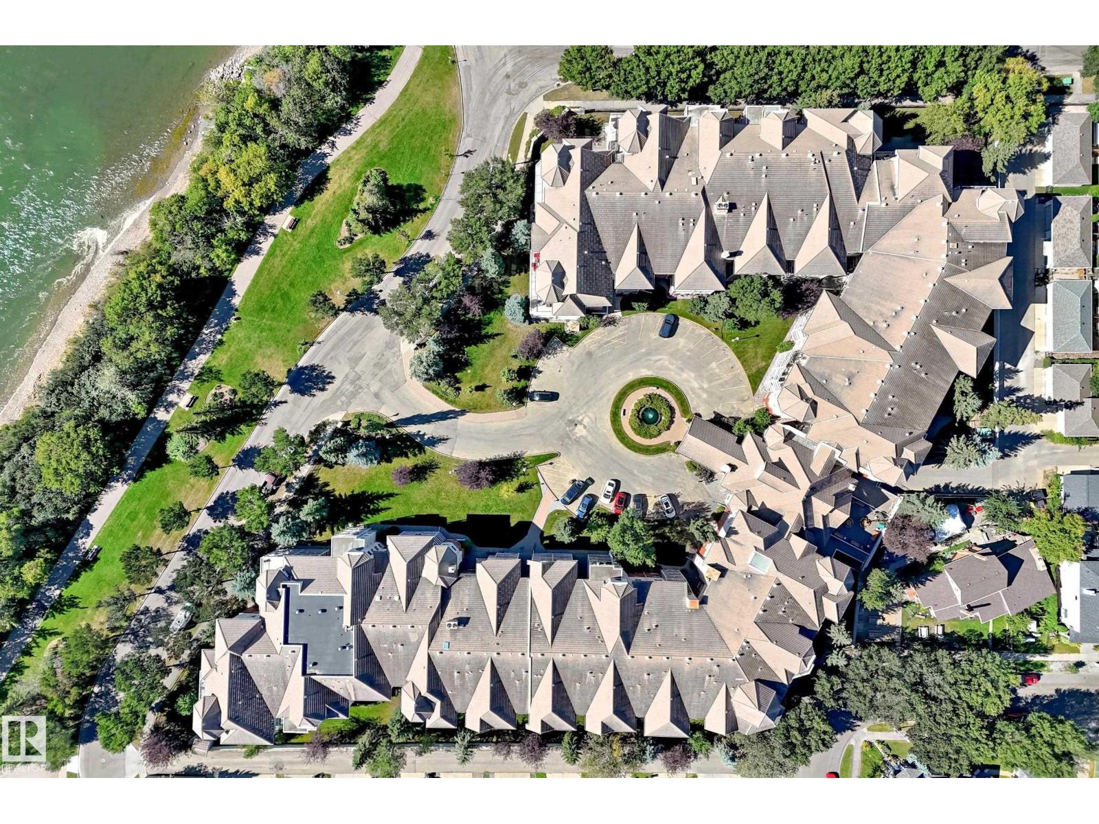 #316 9008 99 AV NW - 44