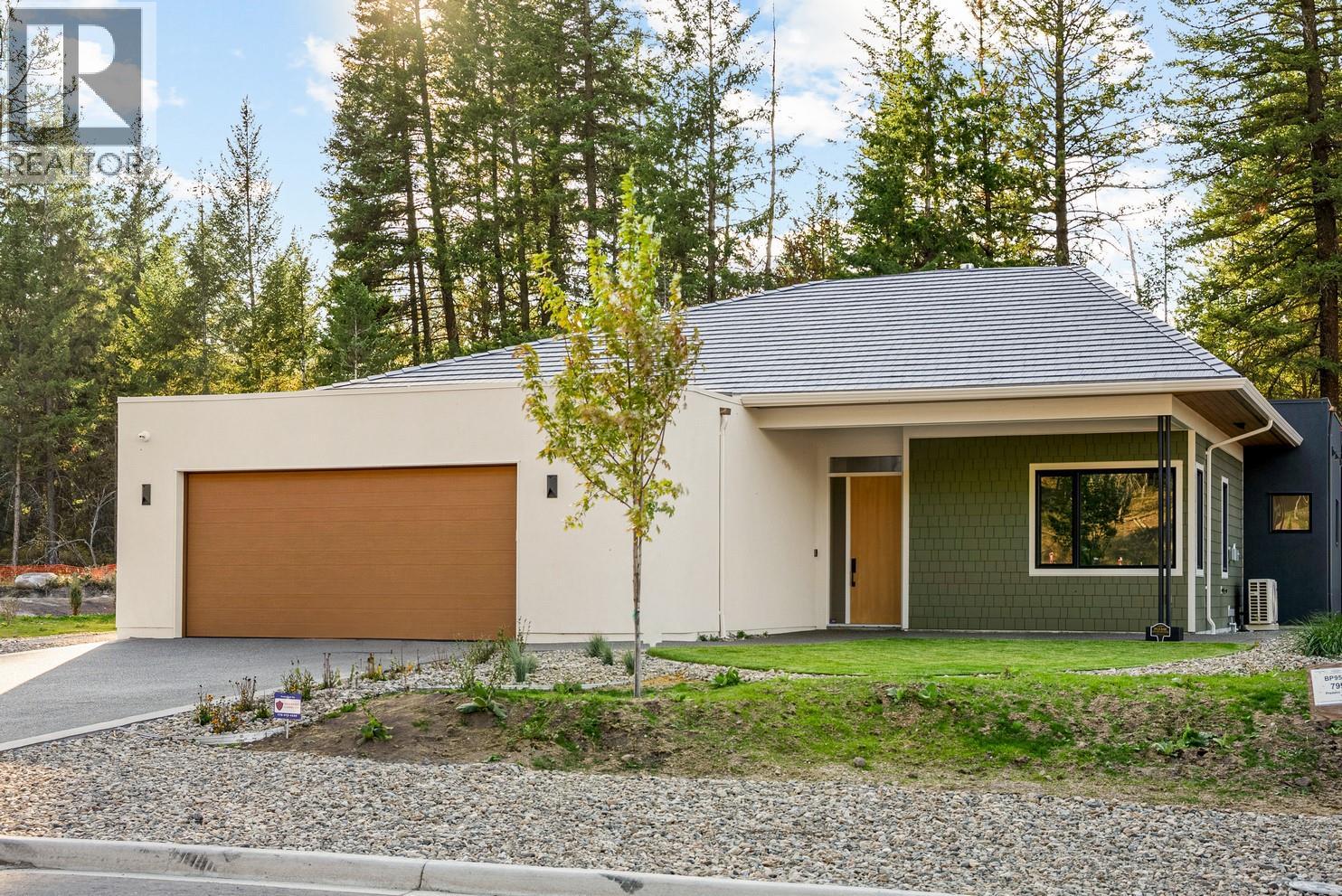 799 Predator Ridge Drive Unit# 1, Vernon
