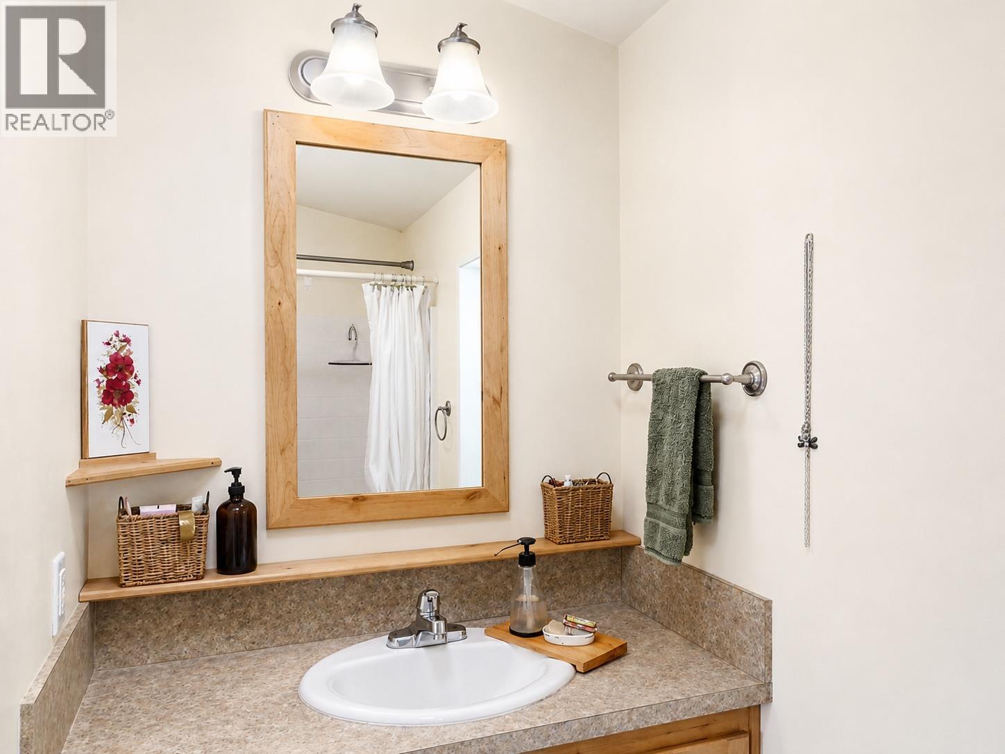 5251 Webster Street - 15