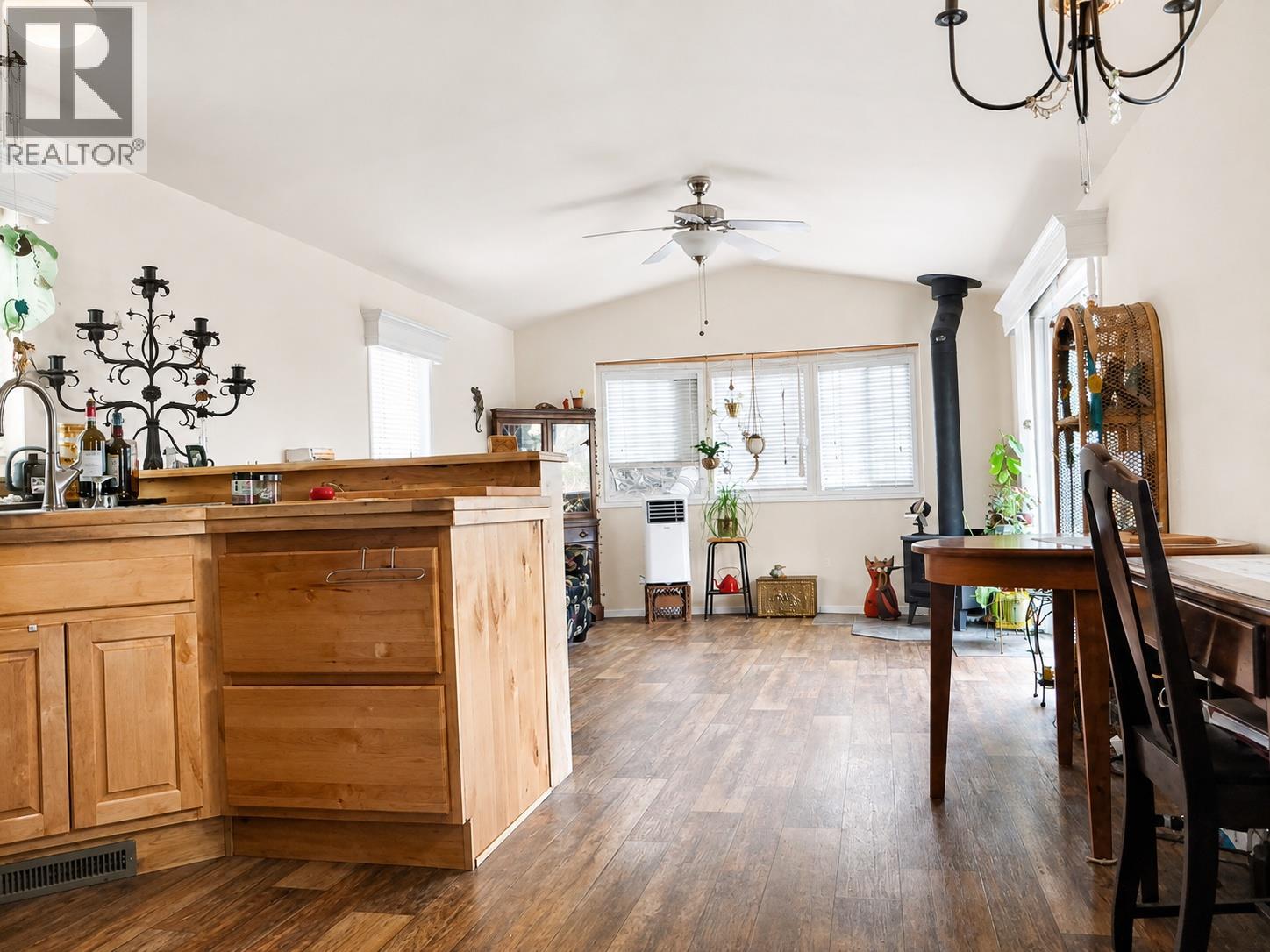5251 Webster Street - 20