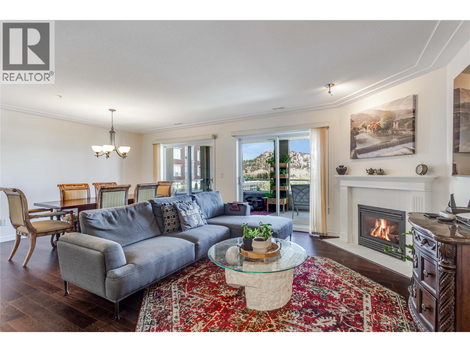 #705 1967 Underhill Street - Image 4