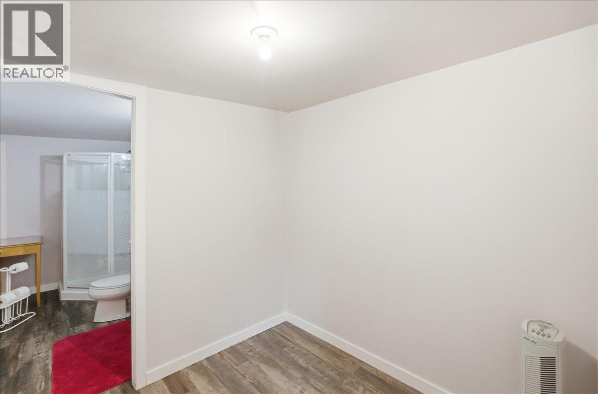 2413 Doukhobour Road - 20