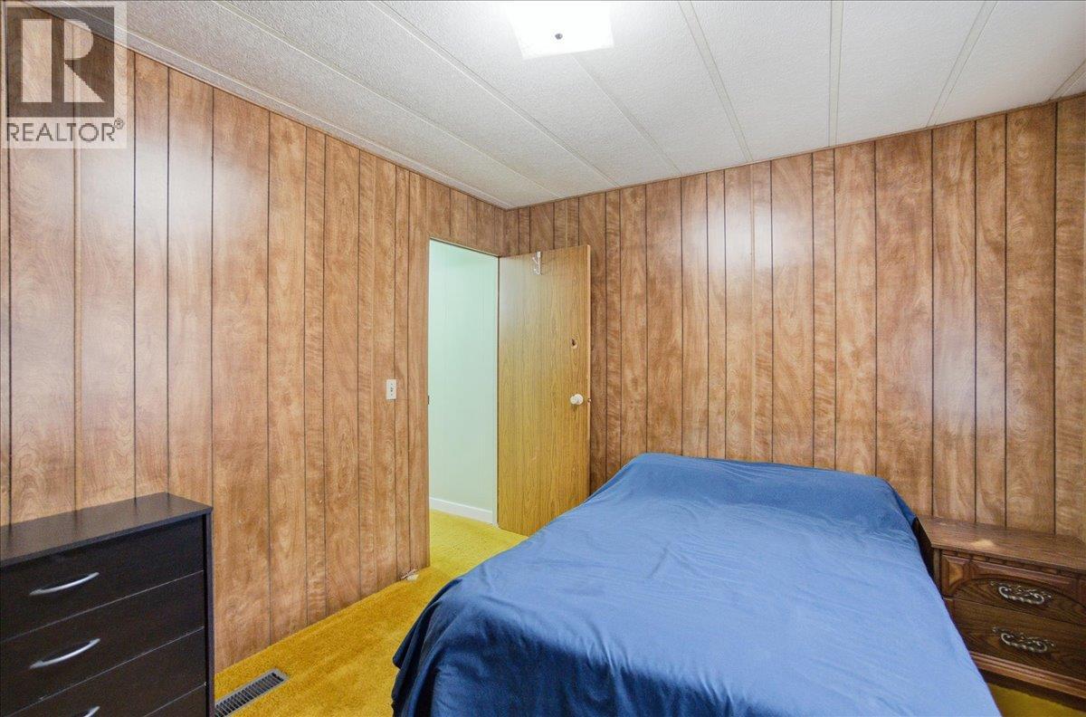 2413 Doukhobour Road - 23