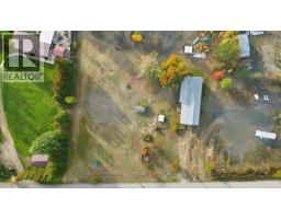 Kitchen - 2413 Doukhobour Road, Castlegar, BC V1N4P2 Photo 8