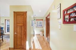 32 Eastshore Drive, Victoria Beach, MB R0E2C0 Photo 13