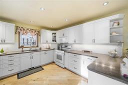 Den - 32 Eastshore Drive, Victoria Beach, MB R0E2C0 Photo 8