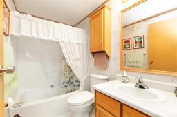 2 Paradise Drive, Ste Anne, MB R5H1H2 Photo 15
