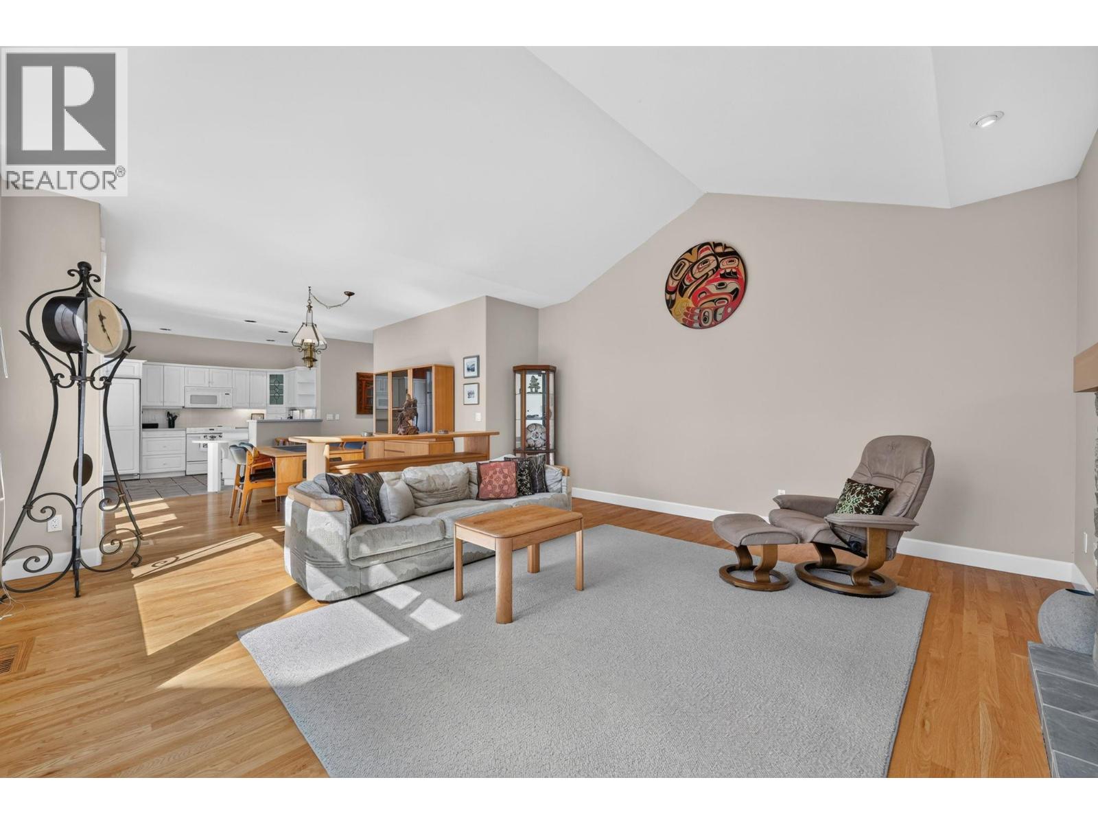 109 1986 Bowes Street, Kelowna