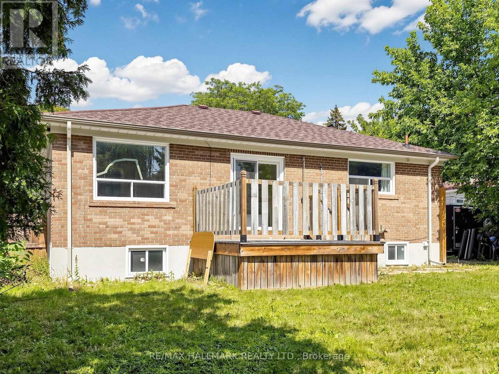 79 CARTIER CRESCENT - Image 32