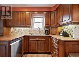 Kitchen - 327 Everglade Crescent, London North, ON N6H4M7 Photo 6