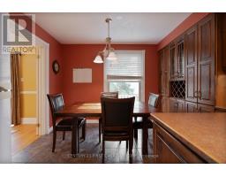 Living room - 327 Everglade Crescent, London North, ON N6H4M7 Photo 8