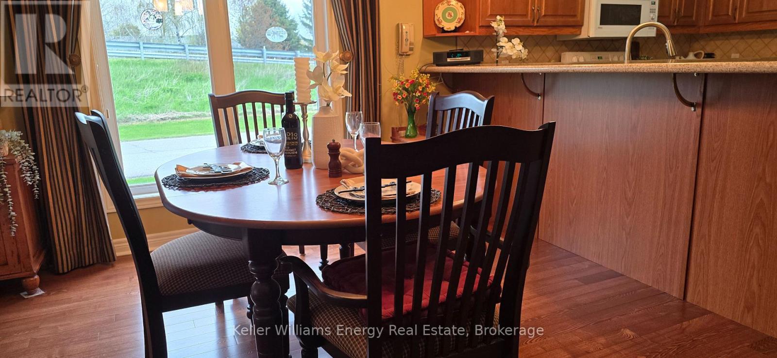 8 HINKLEY TRAIL - Image 21