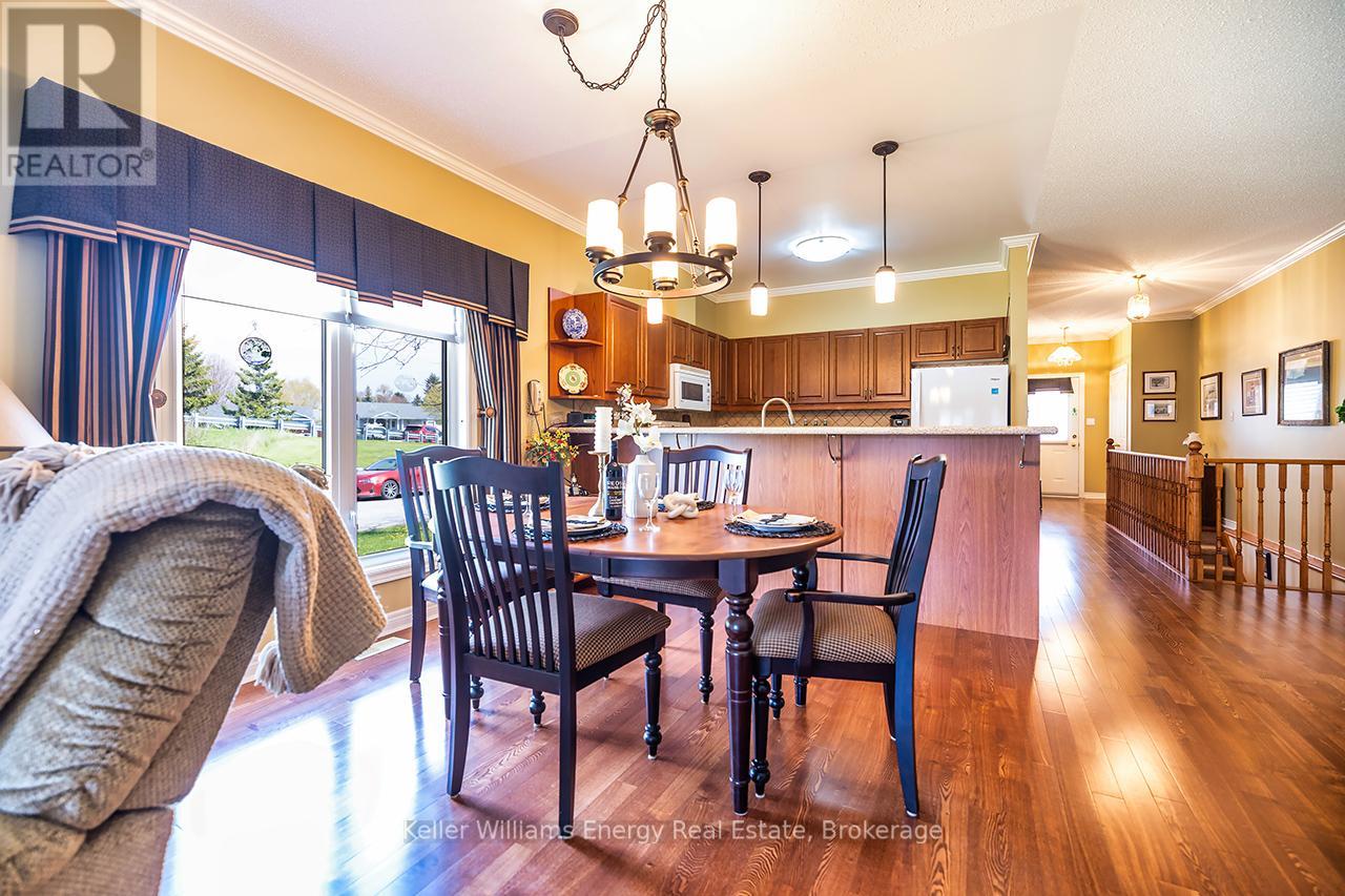 8 HINKLEY TRAIL - Image 22