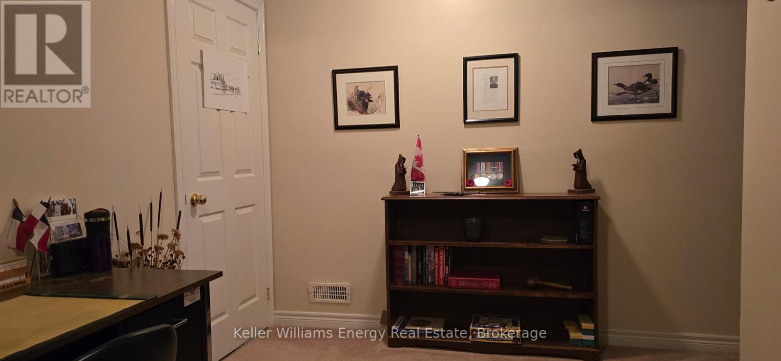 8 HINKLEY TRAIL - Image 36