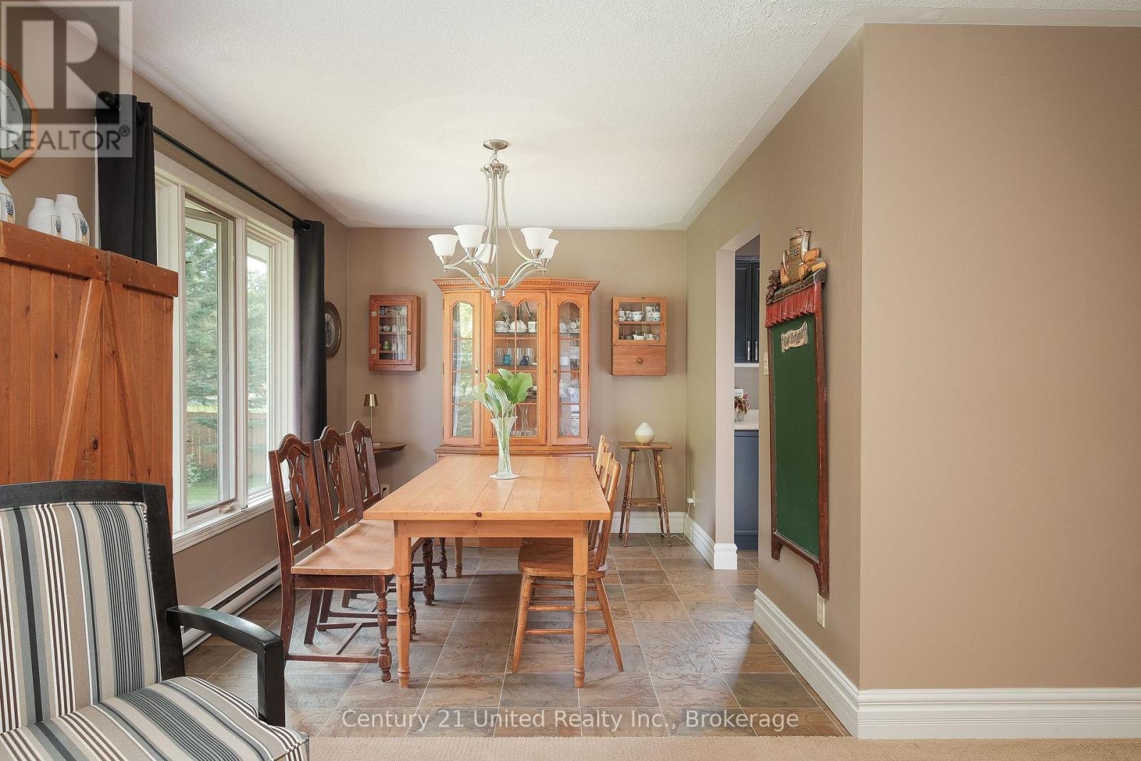 1118 5TH LINE - Image 7