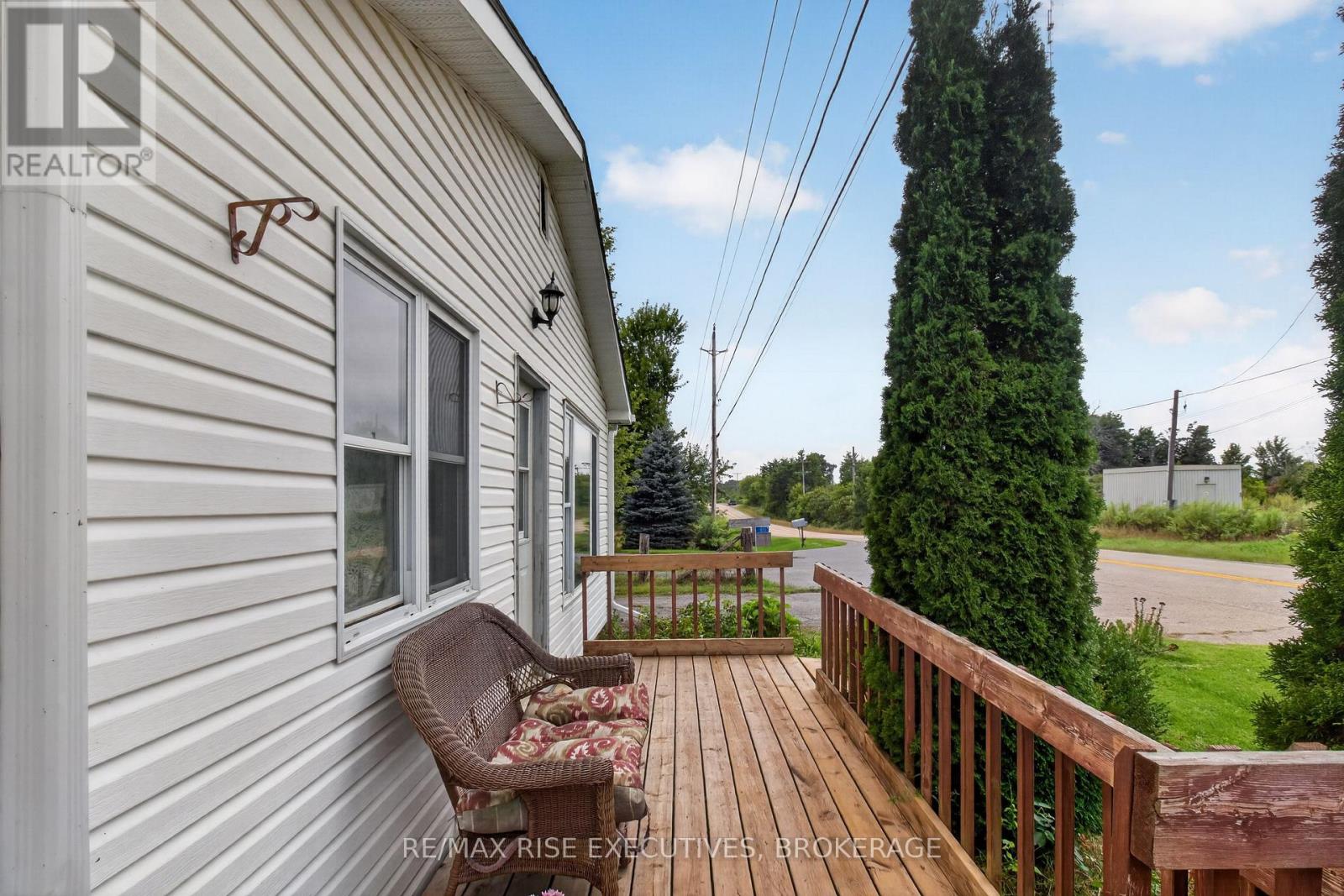 463 STATION ROAD - 25