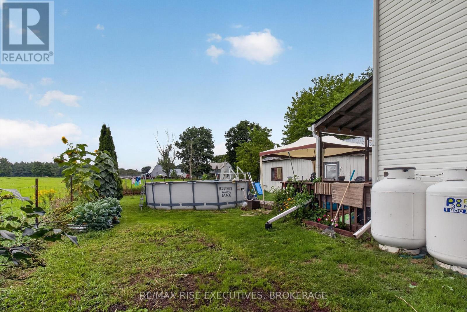 463 STATION ROAD - 27