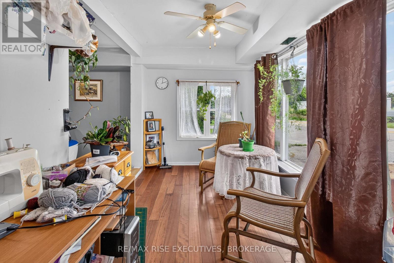 463 STATION ROAD - 5