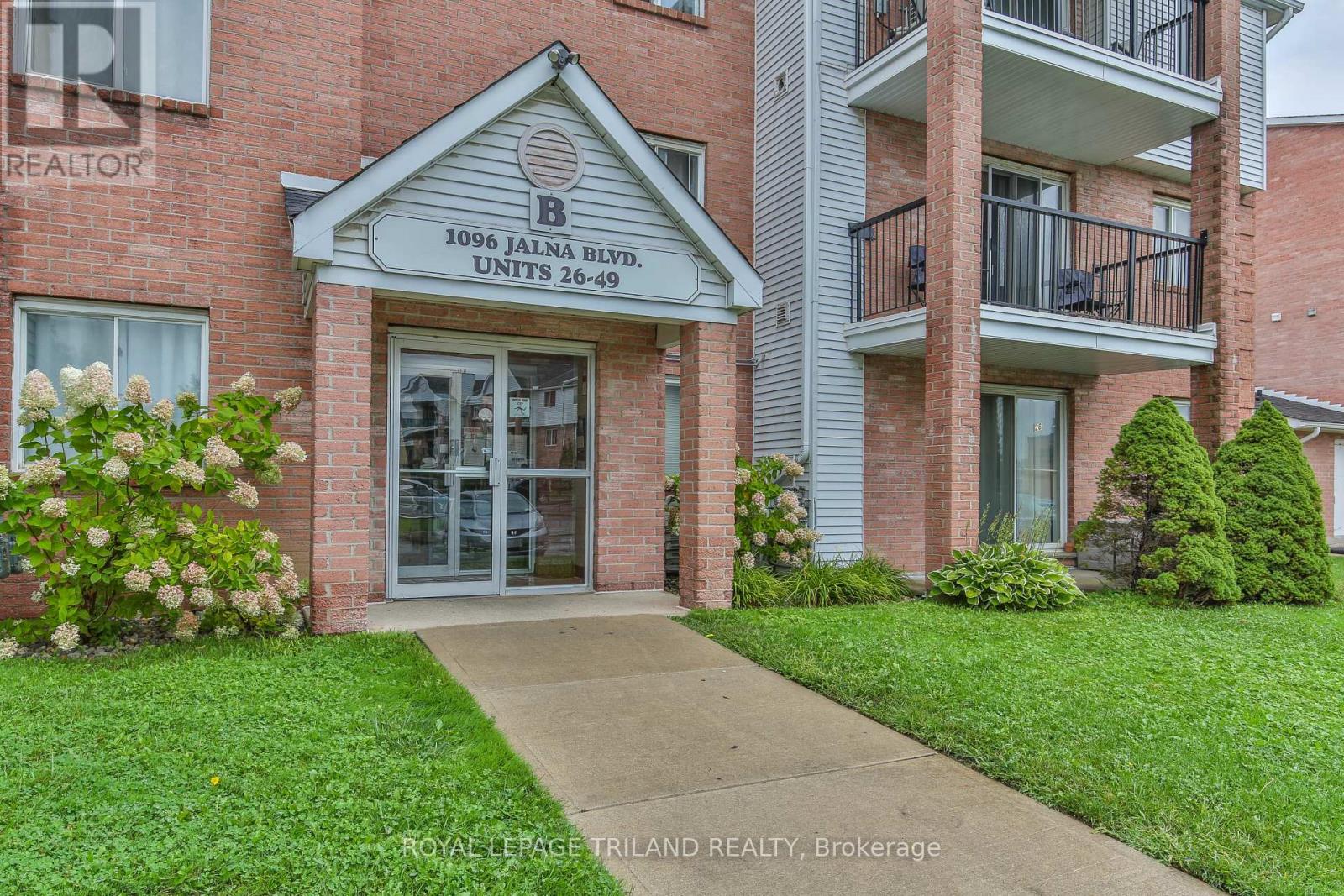 #31 1096 Jalna Boulevard, London South (South X), Ontario, N6E3B8, London South (South X), Ontario — photo 2 of 5