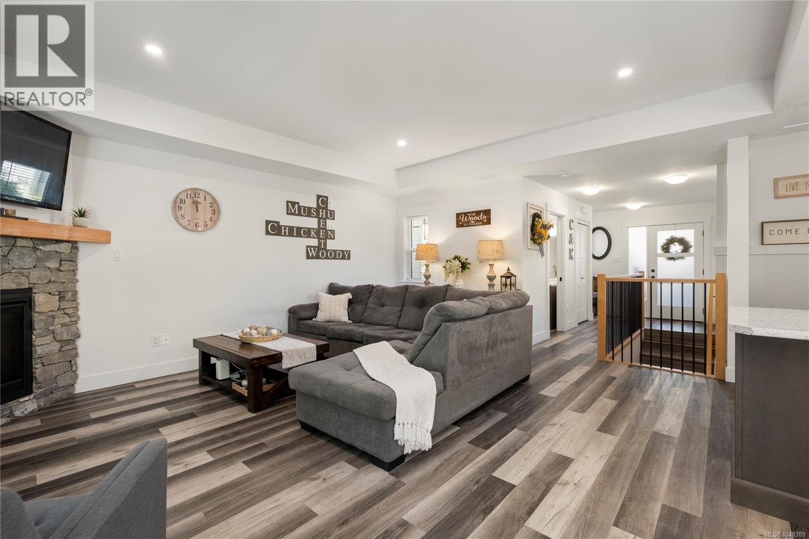 222 Golden Oaks Cres - 7