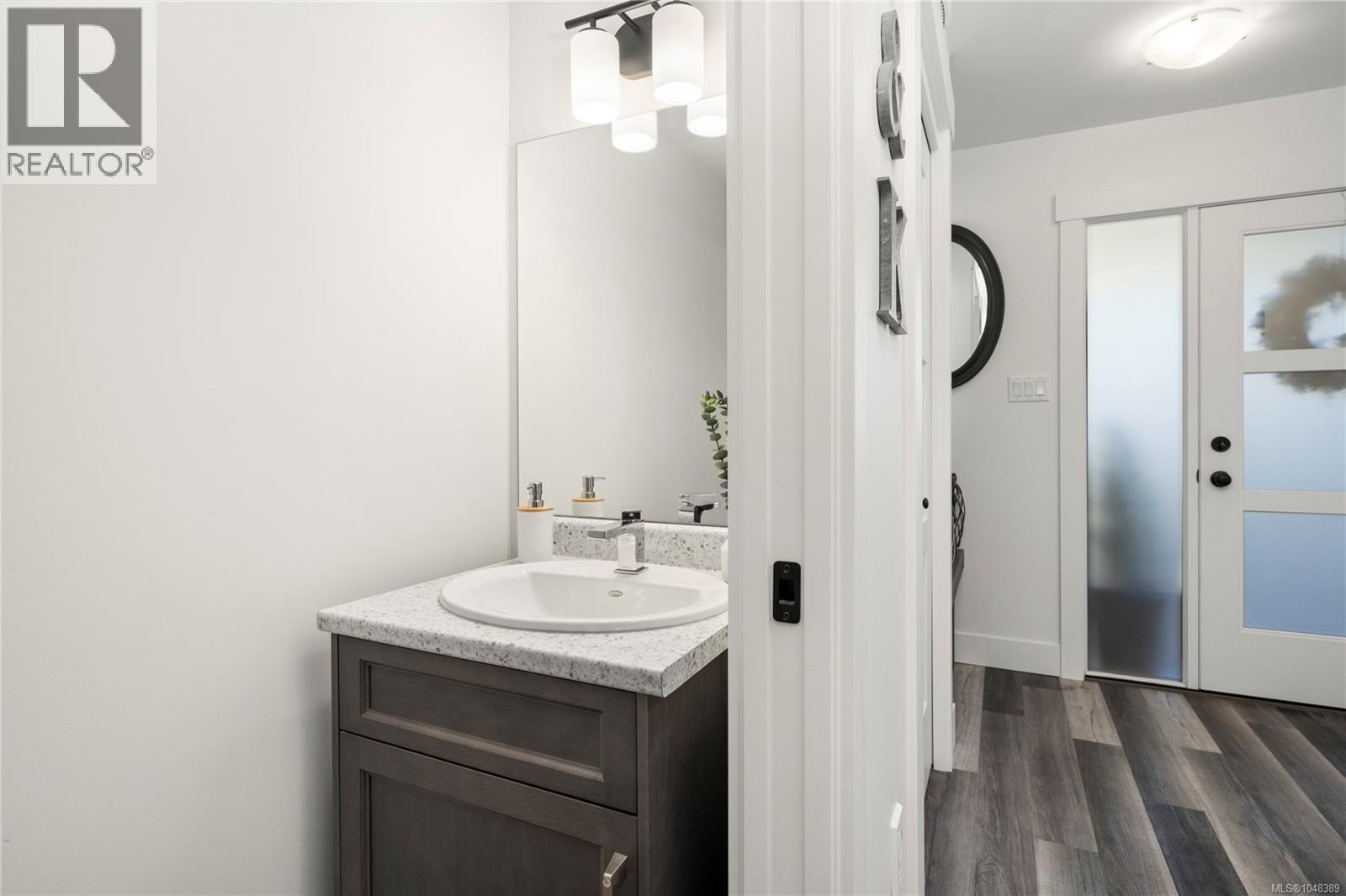 222 Golden Oaks Cres - Image 8