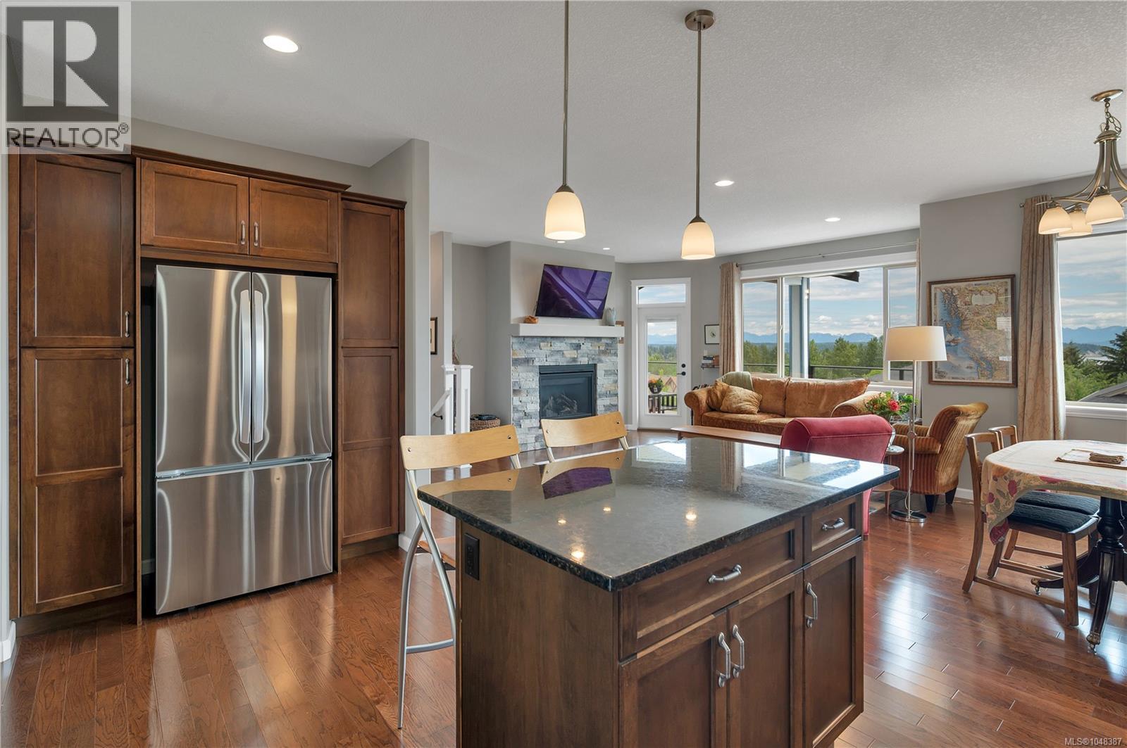 885 Timberline Dr - Image 6