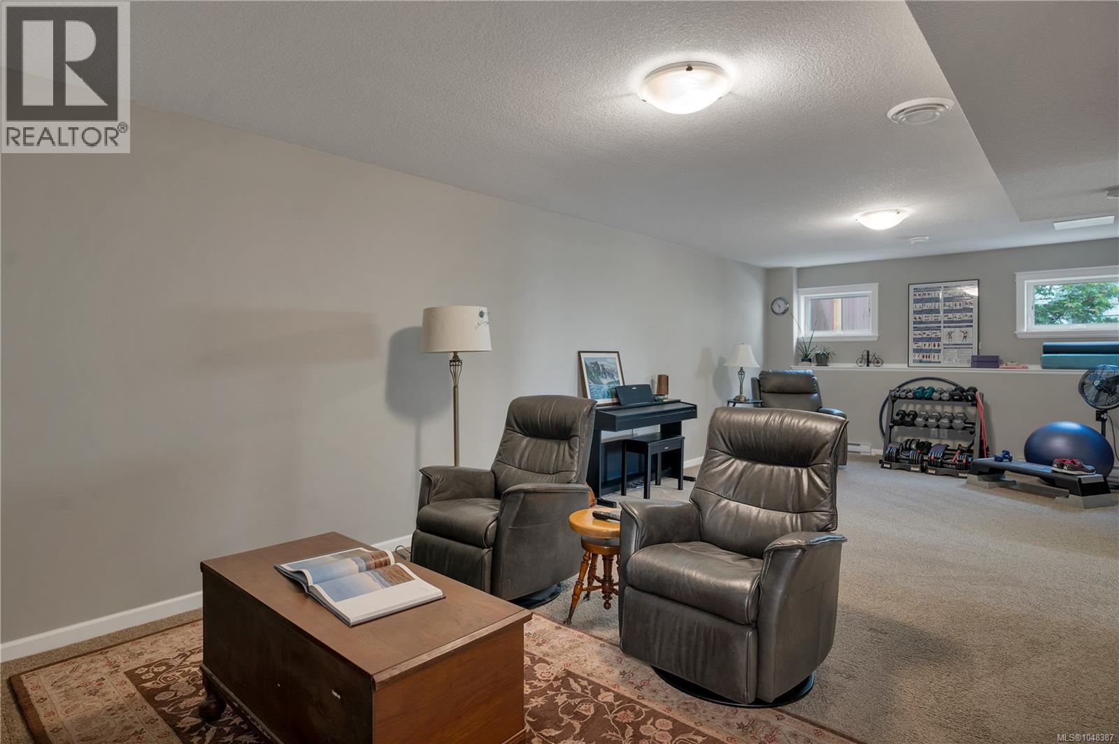 885 Timberline Dr - Image 21